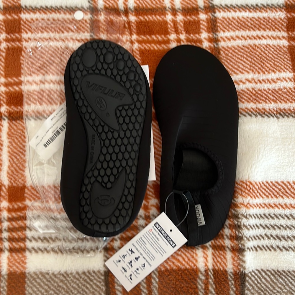 Water Shoes (never used, brand new with tags)